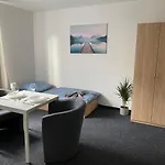 Zborovska 22 A Appartement *