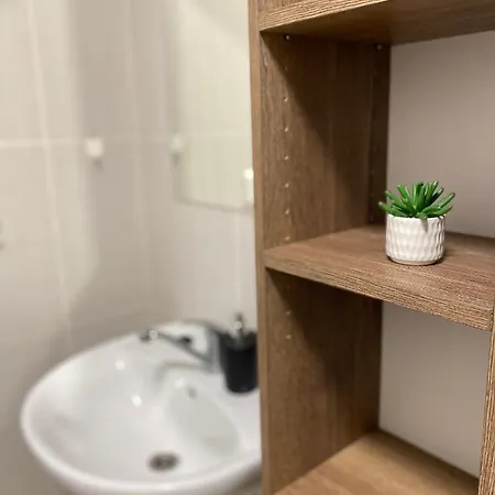 Zborovská 22 A Apartmán *