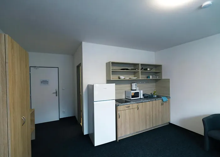 Апартаменты Zborovska 22 A